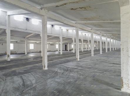 Pronájem - komerční objekt, sklad, 1 596 m²