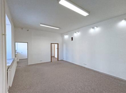 Pronájem - obchodní prostor, 41 m²