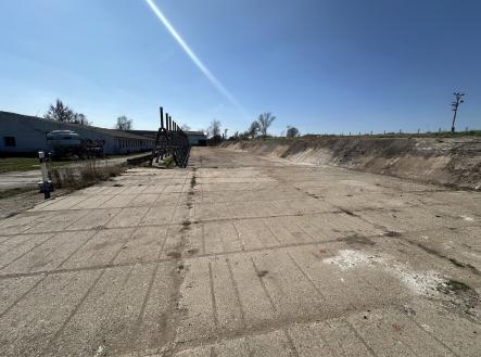 Prodej - pozemek pro komerční výstavbu, 8 200 m²