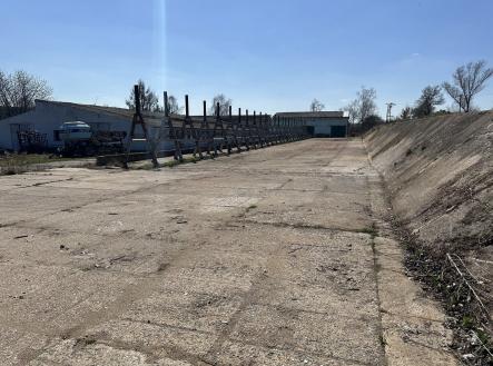 Prodej - pozemek pro komerční výstavbu, 8 200 m²