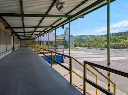 Pronájem - komerční objekt, sklad, 4 604 m²