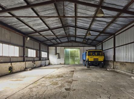 Pronájem - komerční objekt, sklad, 695 m²