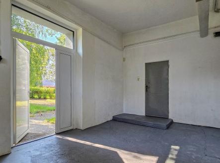 Pronájem - výrobní prostor, 344 m²