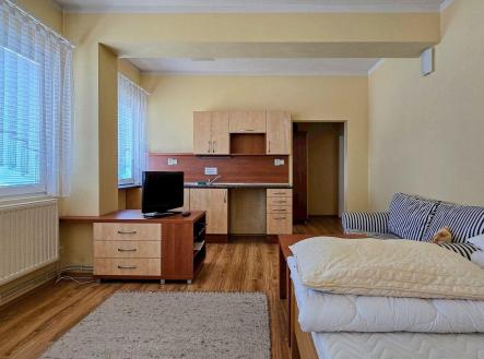 Pronájem - kanceláře, 202 m²