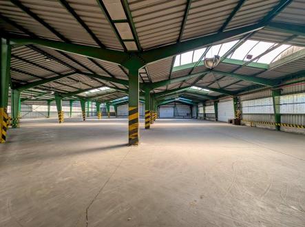 Pronájem - skladovací prostor