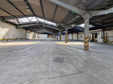 Pronájem - skladovací prostor