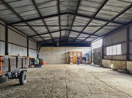 Pronájem - skladovací prostor