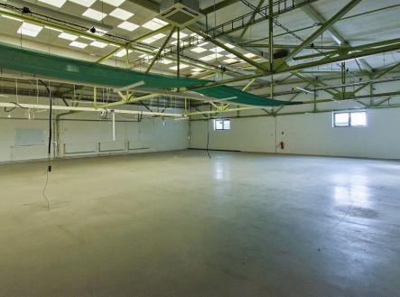 Pronájem - skladovací prostor