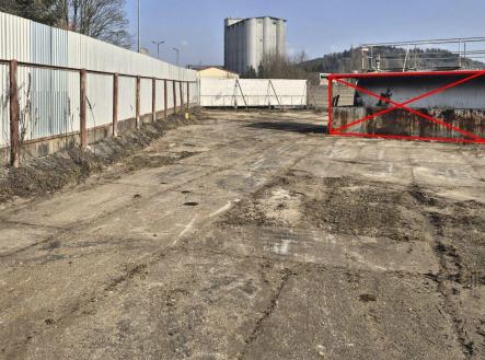 Pronájem - pozemek pro komerční výstavbu, 1 300 m²