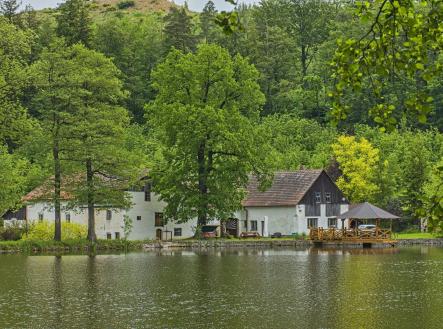 Prodej - chata/rekreační objekt, 2 000 m²