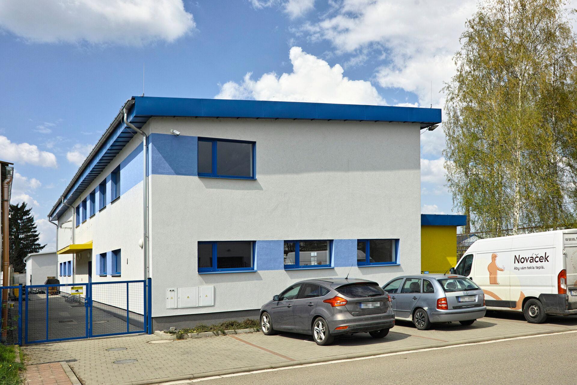 Reprezentativní a energeticky úsporný multifunkční podnikatelský objekt o užitné ploše 603 m2