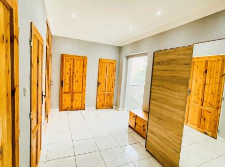 Prodej - dům/vila, 180 m²