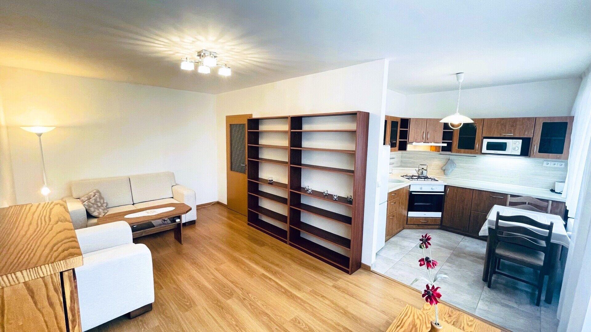 Podnájem zařízeného bytu, Kladno - Kročehlavy, ul. Francouzská.