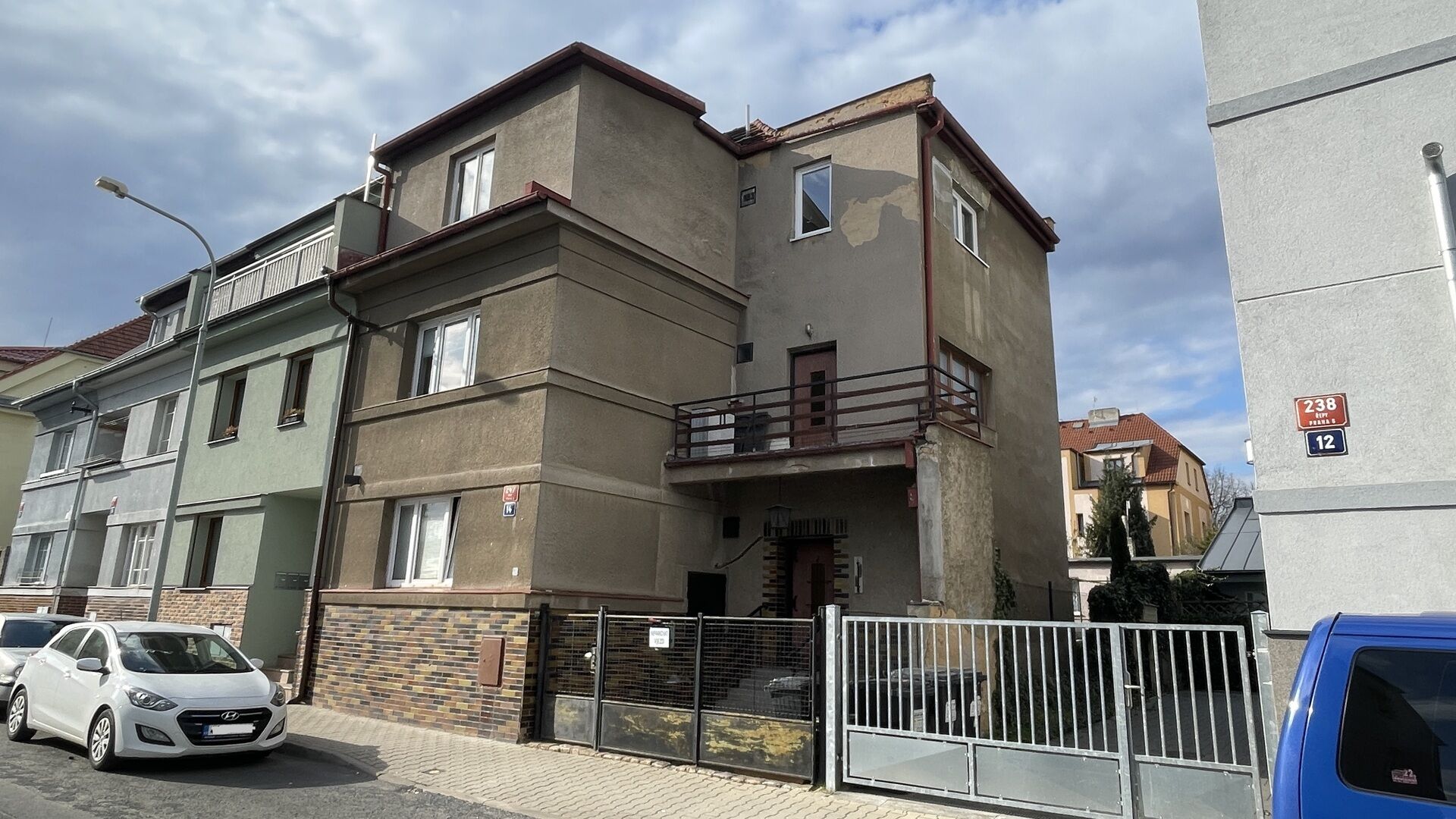 Prodej vícegeneračního RD, Praha - Řepy