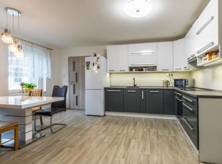 Prodej - dům/vila, 156 m²