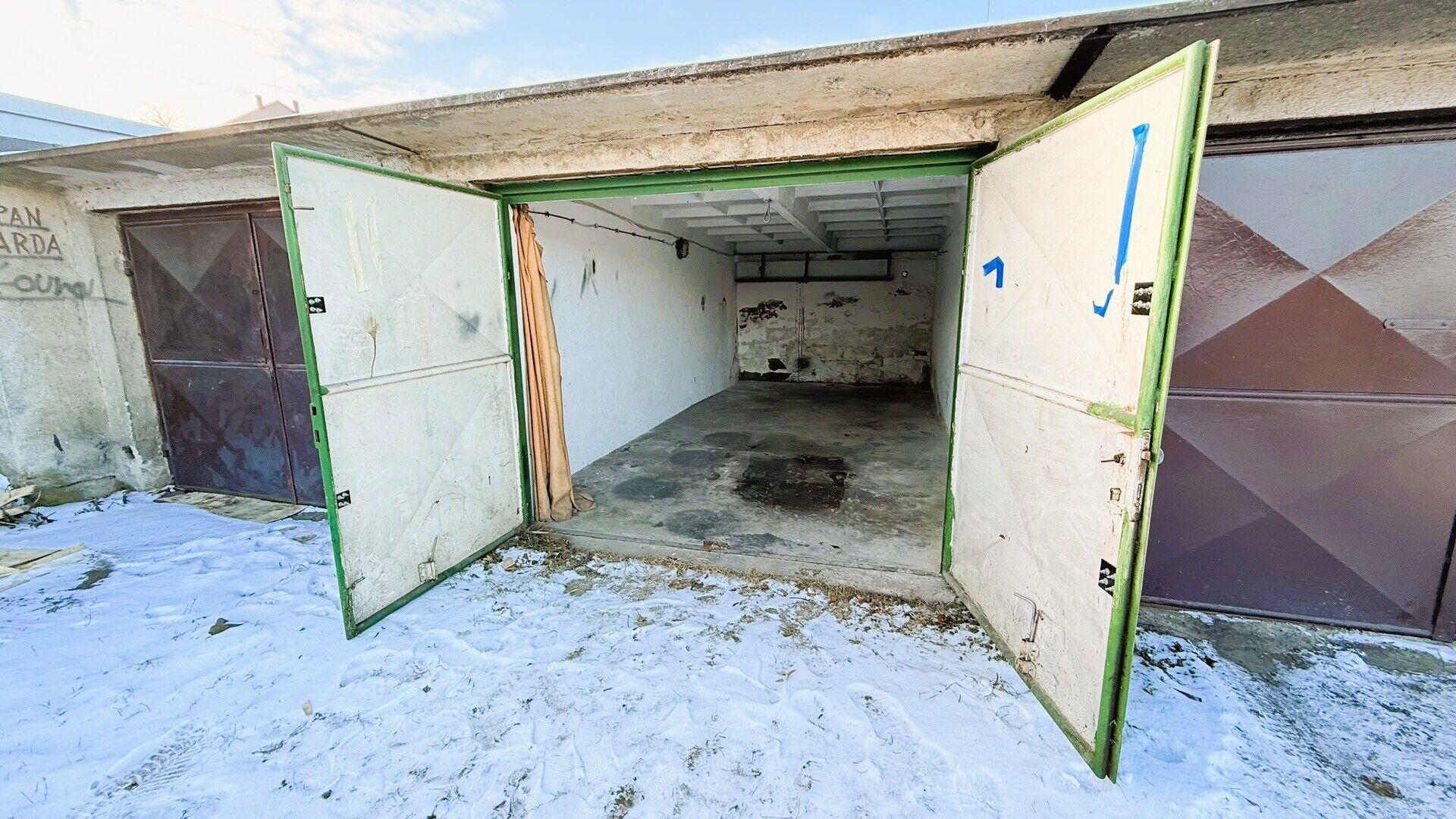 Prodej garáže 21 m² – Kladno, Rozdělov, ul. Míru