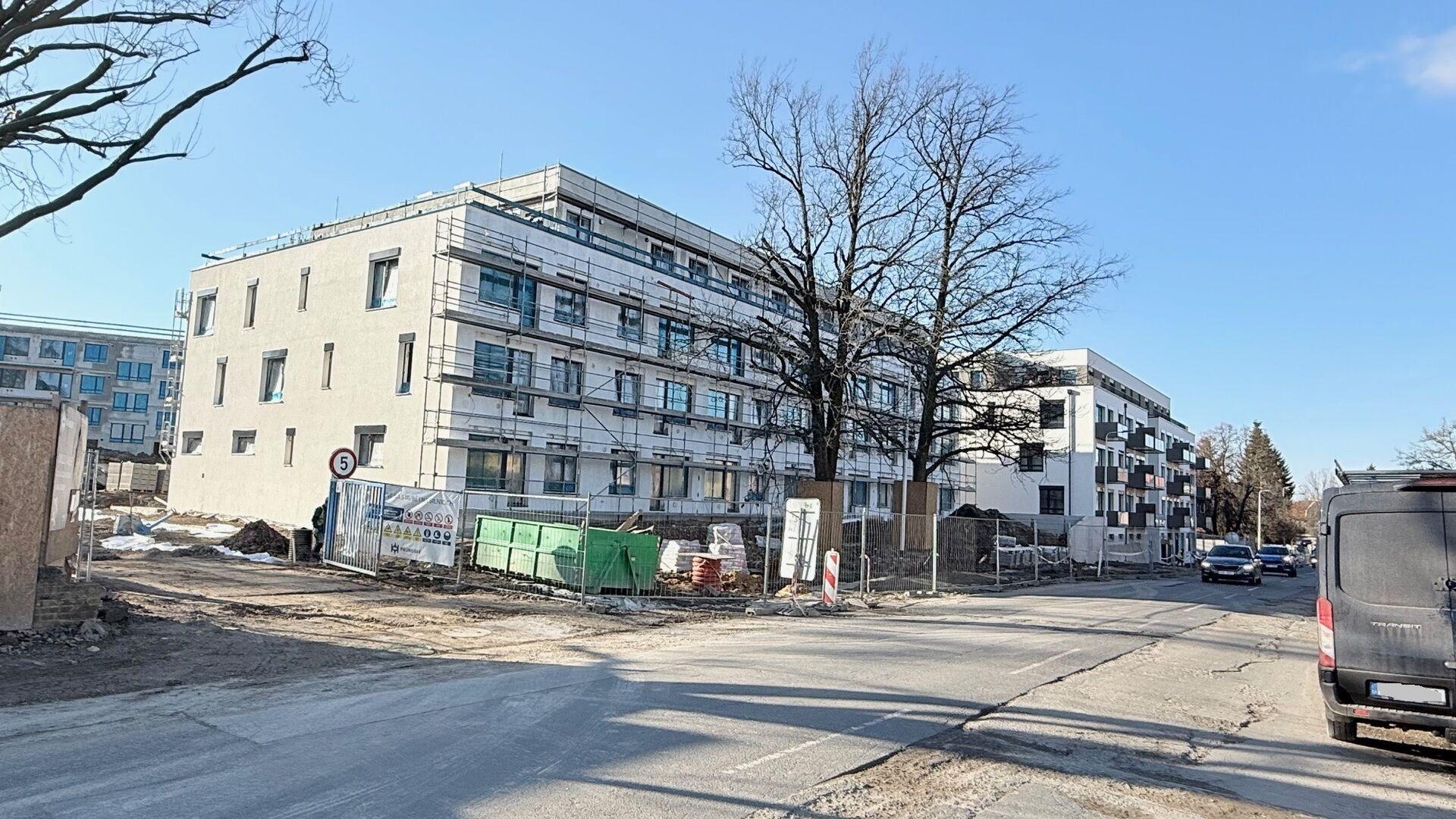 Moderní družstevní byt 3+kk s garážovým stáním a balkonem, Kladno.