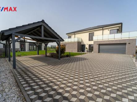 Prodej - dům/vila, 338 m² obrázek
