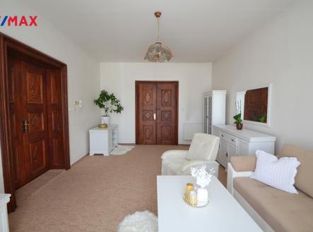 033.jpg | Prodej - nájemní dům, 307 m²