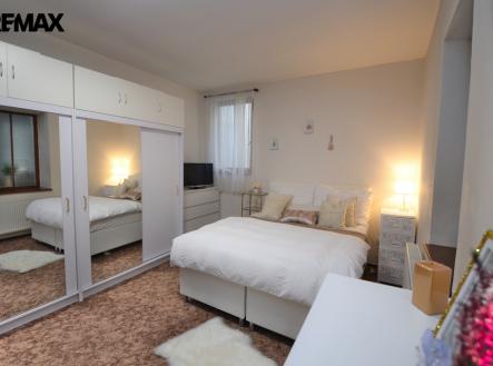 007.jpg | Prodej - nájemní dům, 307 m²