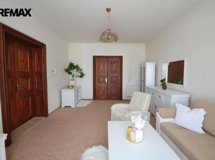 033.jpg | Prodej - nájemní dům, 307 m²