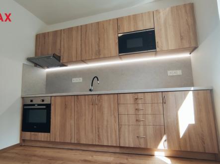 Pronájem bytu, 3+1, 90 m² obrázek