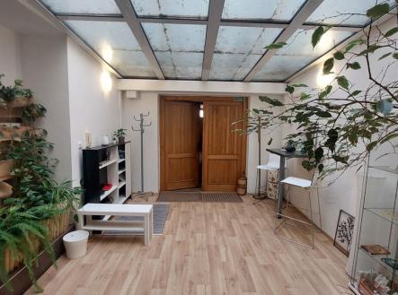 Pronájem - obchodní prostor, 99 m² obrázek