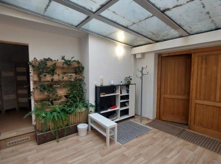 whatsapp-image-2025-09-23-at-11.20.47-10.jpeg | Pronájem - obchodní prostor, 99 m²