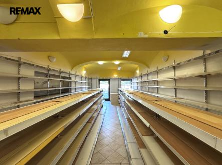 img-5050.jpeg | Pronájem - obchodní prostor, 58 m²