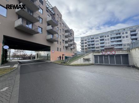 img-8477.jpeg | Pronájem - malý objekt/garáž