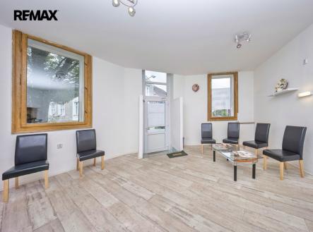 pand8494.jpg | Prodej - obchodní prostor, 92 m²