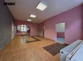 Pronájem - obchodní prostor, 51 m²