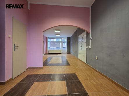 20260603-084759.jpg | Pronájem - obchodní prostor, 51 m²