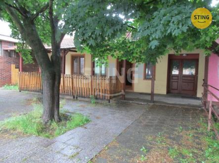 Pronájem - komerční objekt, jiný, 1 276 m² obrázek