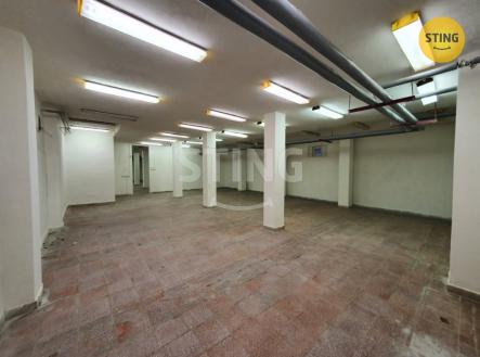 20211122_125245.jpg | Pronájem - skladovací prostor, 356 m²