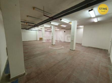 20211122_125208.jpg | Pronájem - skladovací prostor, 356 m²