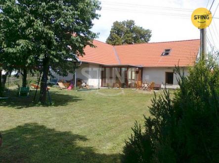 83cba08e-6f41-4678-a8a7-23352b | Prodej - dům/vila, 300 m²