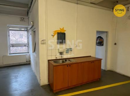 PHOTO-2025-01-09-17-30-34 (2).jpg | Pronájem - skladovací prostor, 320 m²