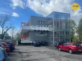 Pronájem - kanceláře, 342 m²