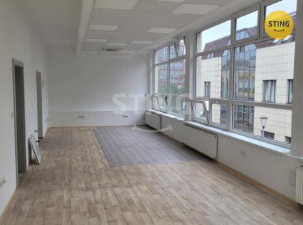 20240820_075327.jpg | Pronájem - kanceláře, 56 m²