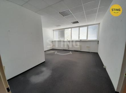 20240910_120301.jpg | Pronájem - kanceláře, 27 m²