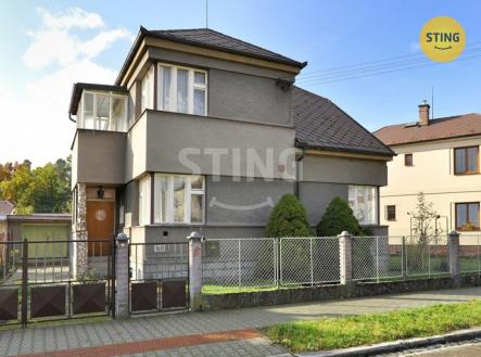 prodej-rodinneho-domu-120-m2-pozemek-451-m2-u-zamecku-pardubice-bile-predmesti-img-0.jpeg | Prodej - dům/vila, 164 m²