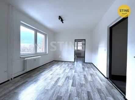 prazdný obývací pokoj | Pronájem bytu, 3+1, 56 m²