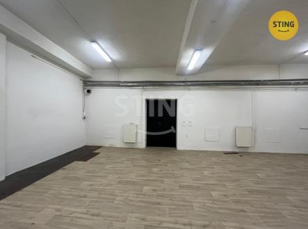 PHCCOTO-2026-03-17-17-05-57.jpg | Pronájem - skladovací prostor, 80 m²