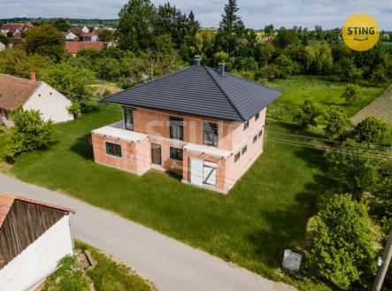Prodej - dům/vila, 285 m² obrázek