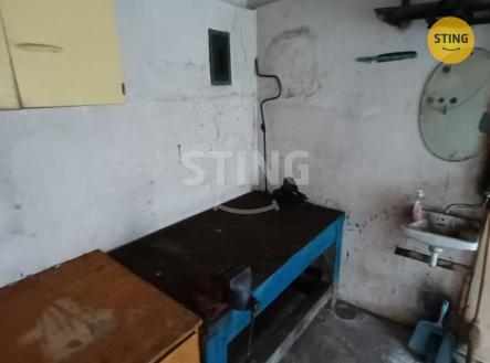 20250314_144625.jpg | Prodej - malý objekt/garáž