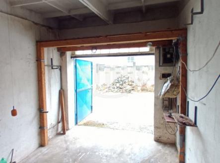 20250314_144512.jpg | Prodej - malý objekt/garáž