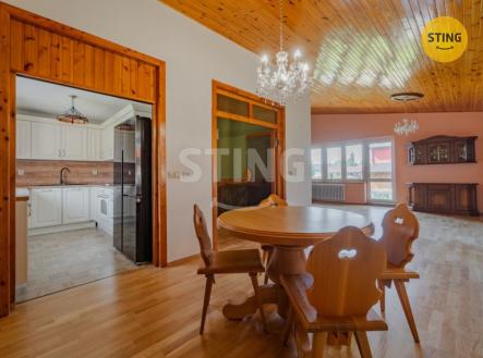 1.jpg | Prodej - dům/vila, 232 m²