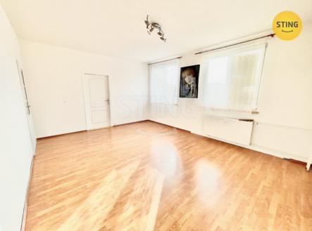 AB17B726-4E2C-4093-BAFE-31D92B | Pronájem bytu, 3+1, 75 m²