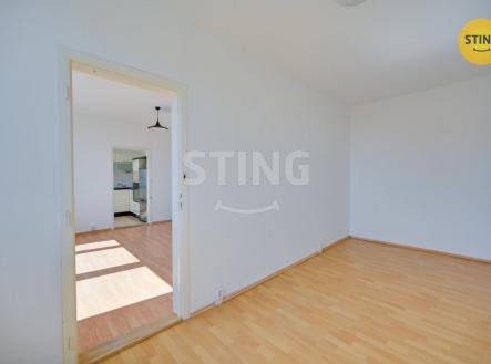 hdr pokoj 2 b.jpg | Prodej bytu, 2+1, 44 m²